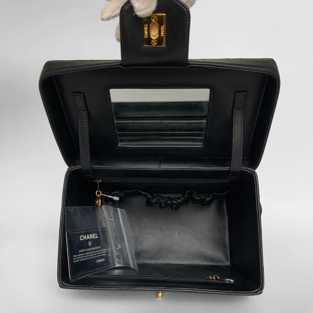 Chanel Camera Bag Lambskin Leather - Image 7