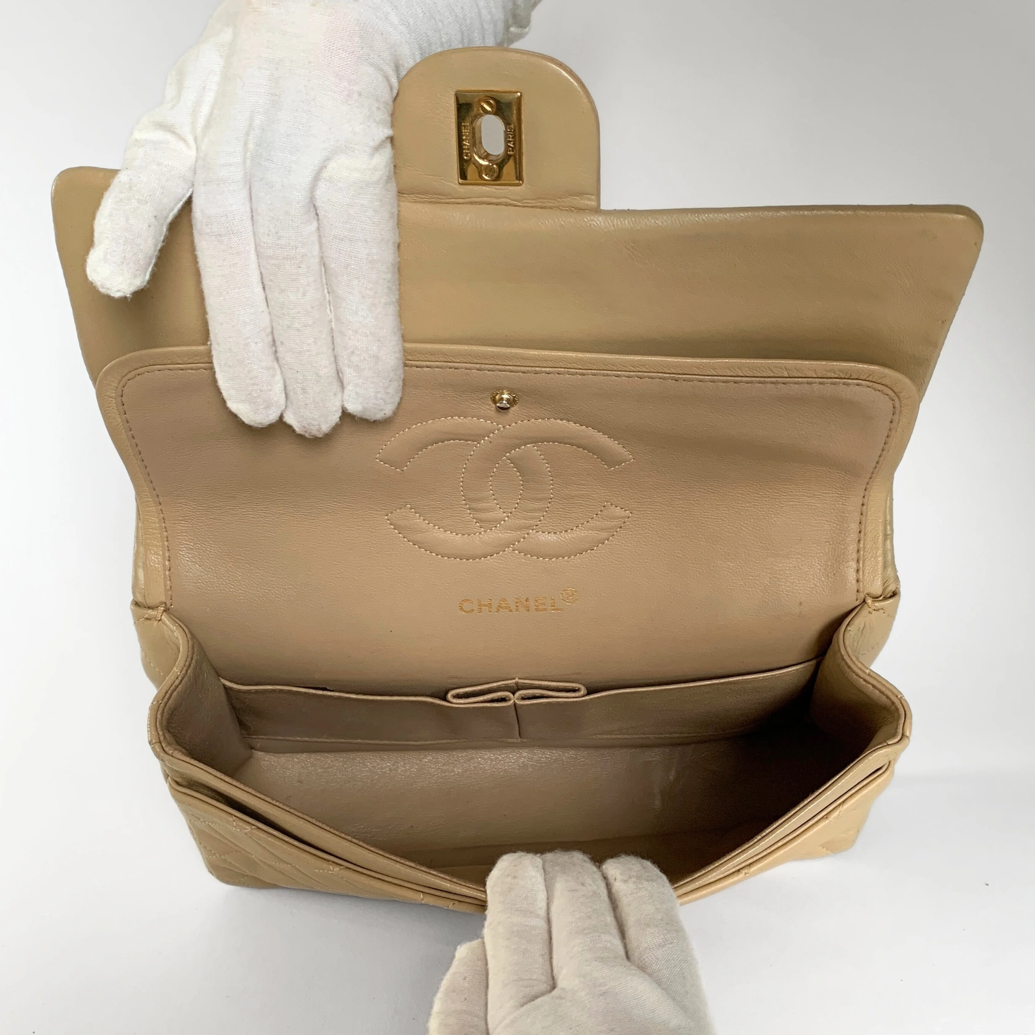 Chanel Classic Flap Bag Medium Lambskin Leather - Image 8