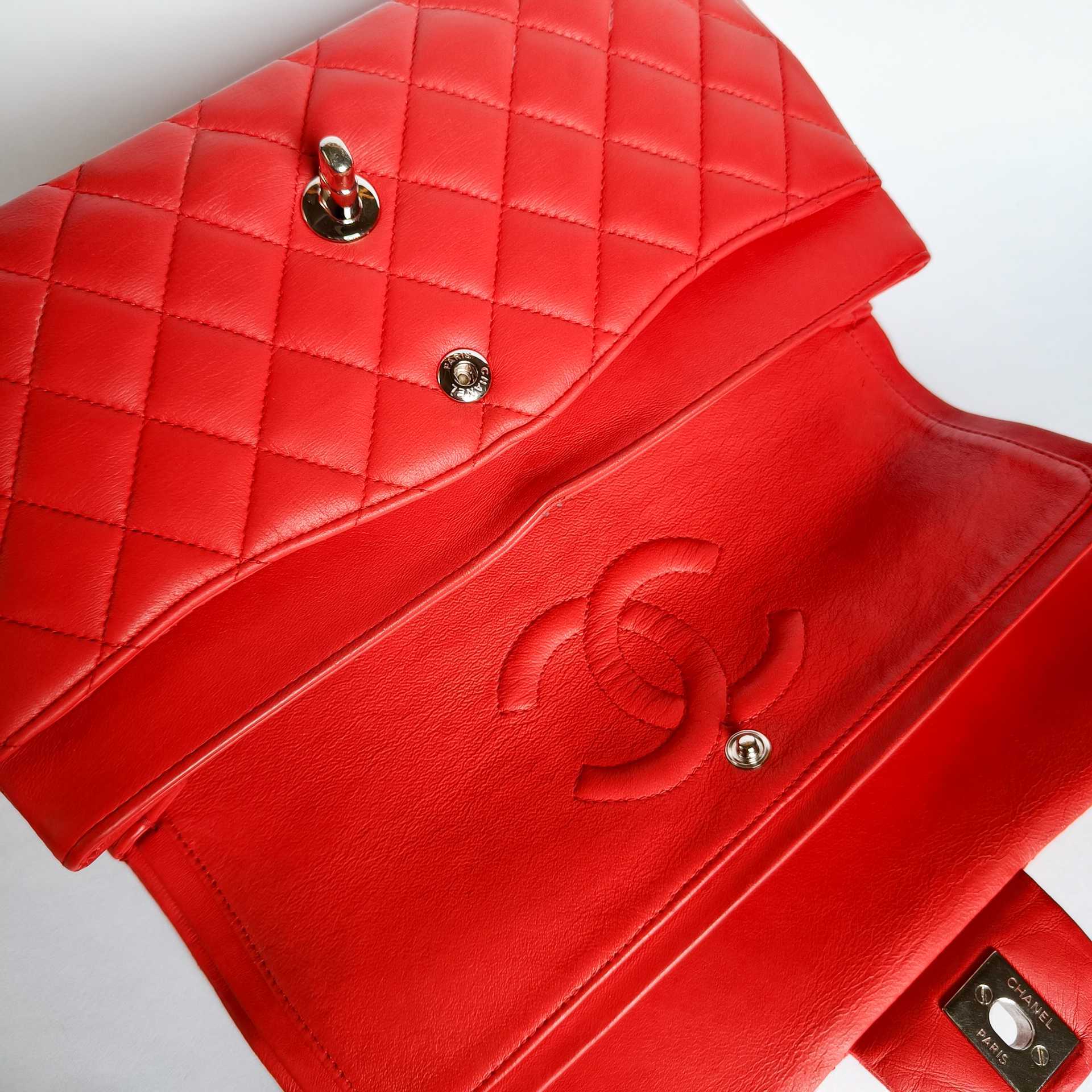 Chanel Classic Flap Bag Medium Lambskin Leather - Image 7