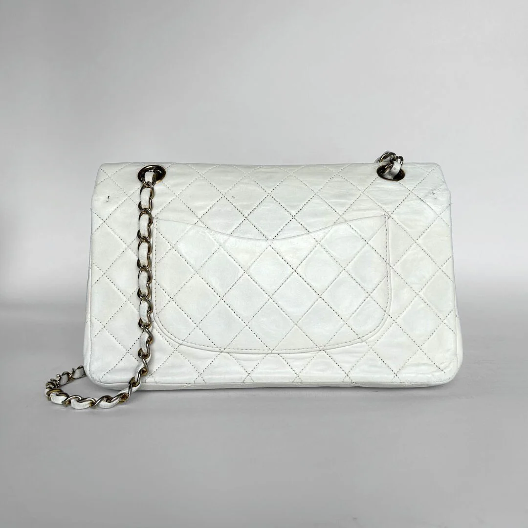 Chanel Classic Flap Bag Medium Lambskin Leather - Image 4