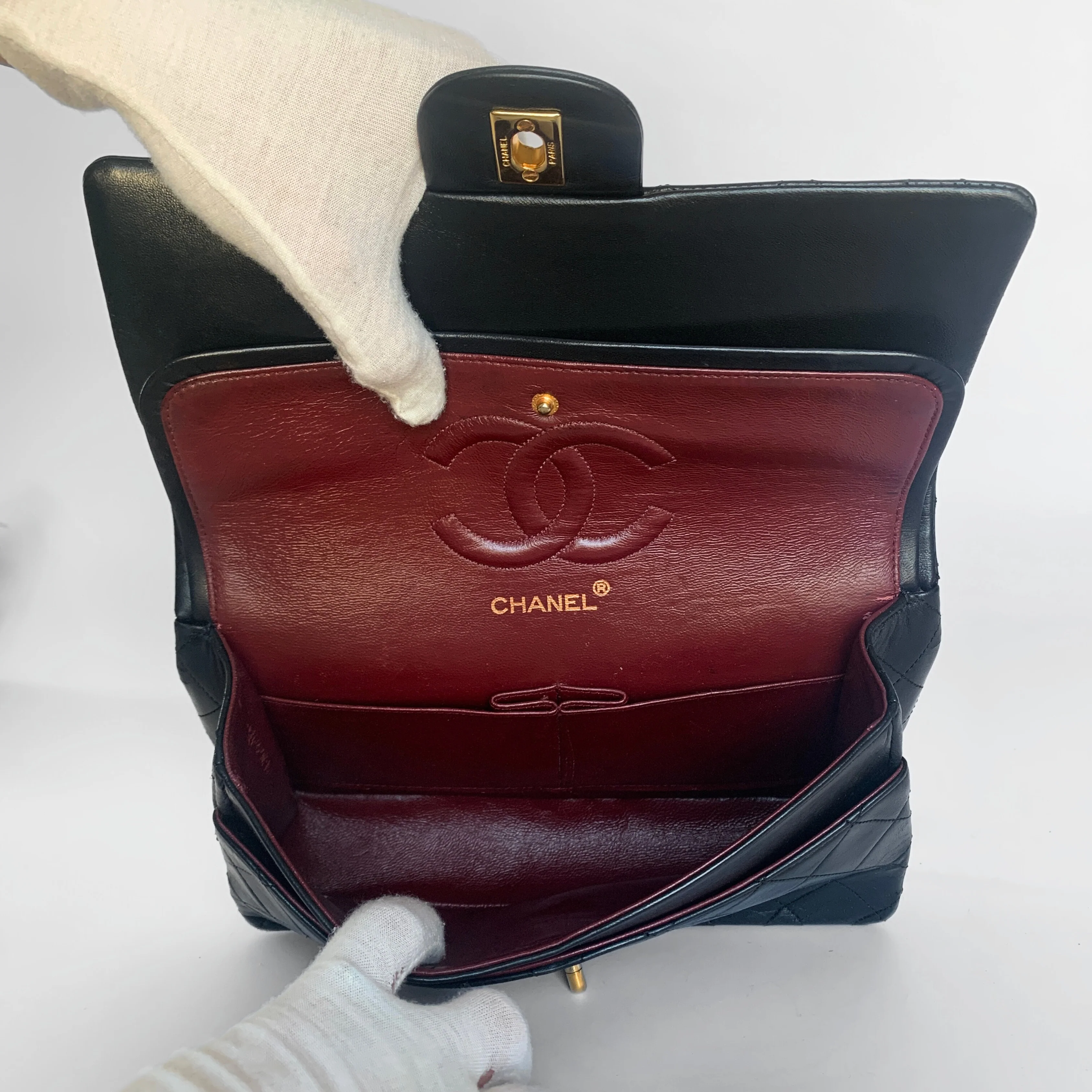 Chanel Classic Flap Bag Medium Lambskin Leather - Image 8