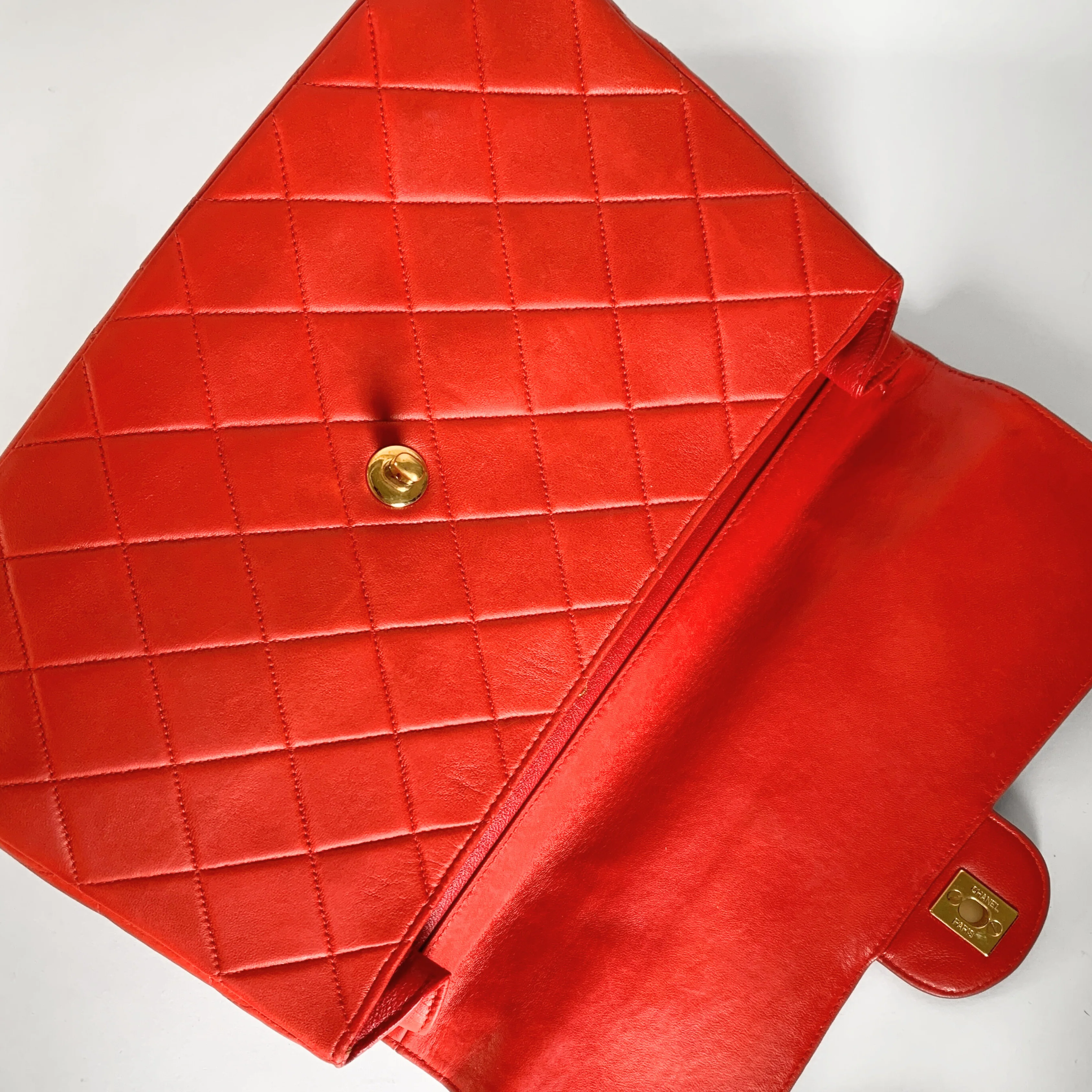 Chanel Classic Flap Bag Maxi Lambskin Leather (Limited Edition) - Image 8