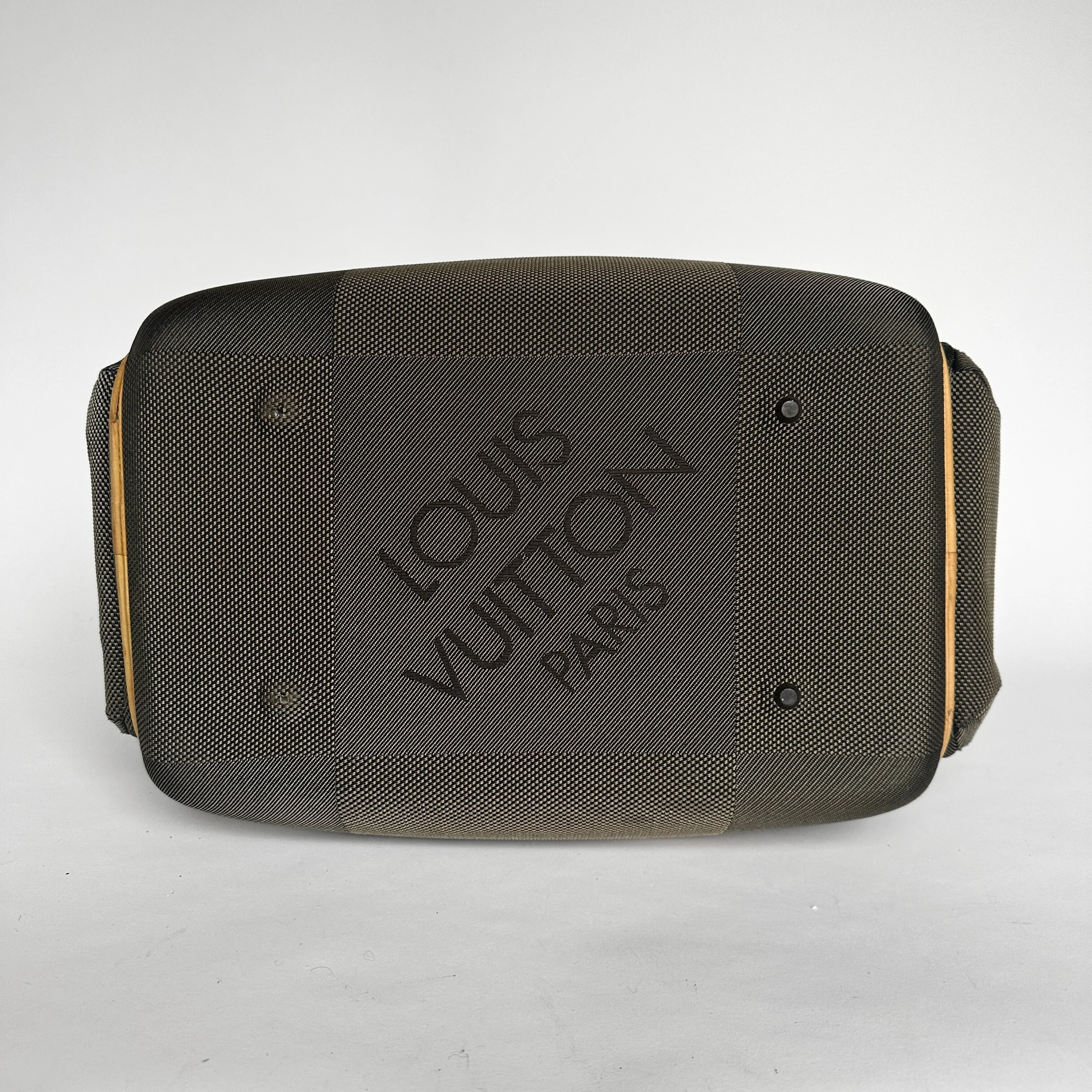 Louis Vuitton Aventurier Bag Damier Nylon - Image 6