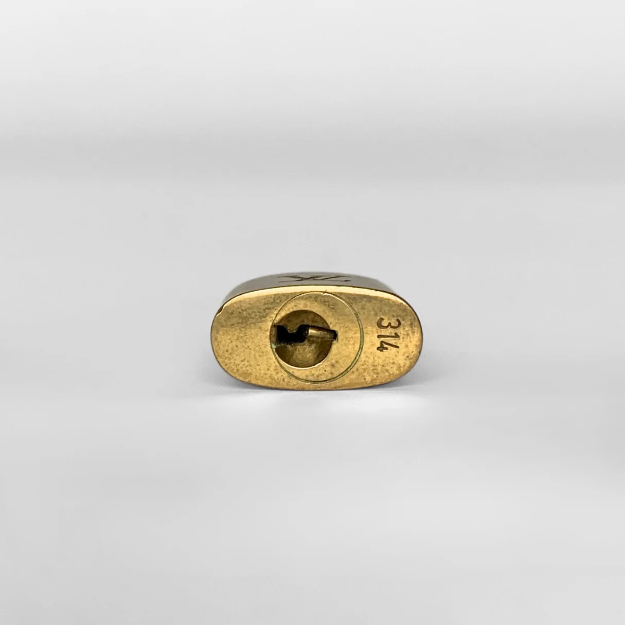 Louis Vuitton Lock Metal - Image 6