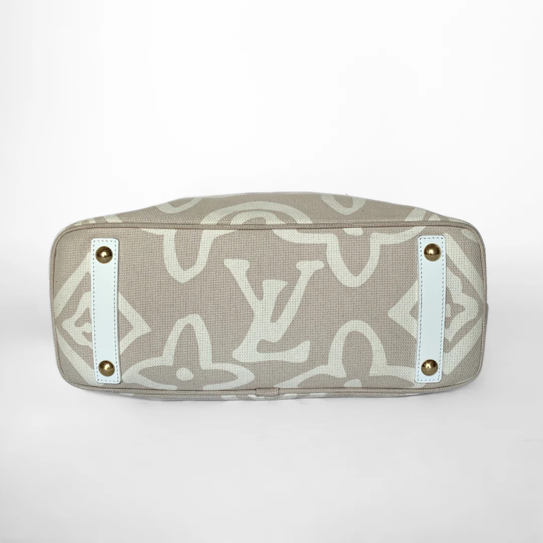 Louis Vuitton Tahitienne Monogram Canvas - Image 6